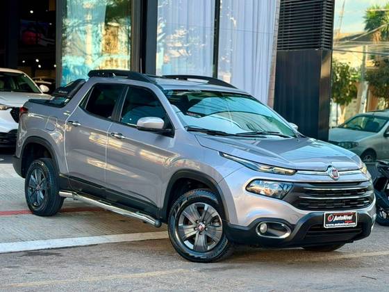 FIAT TORO 1.8 16V EVO FLEX FREEDOM AT6 FIAT TORO 1.8 16V EVO FLEX FREEDOM AT6